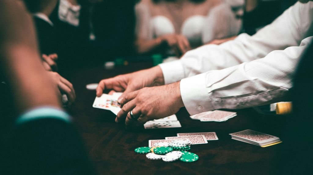 Fünf Sterne oder Finger weg? Wie Sie Online-Casino-Erfahrungen richtig lesen